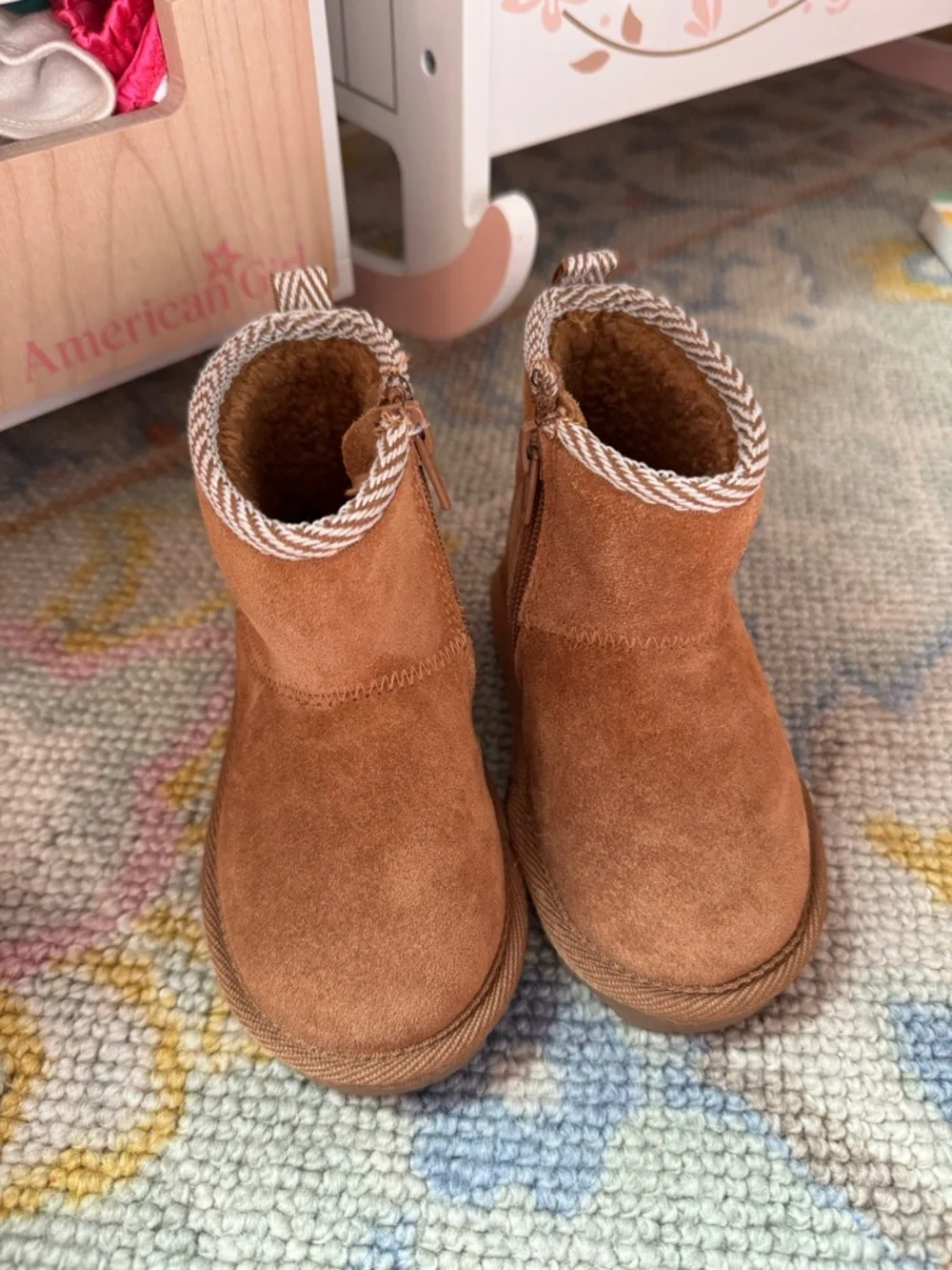 BearPaw Kids Suede Ankle Boots in Chestnut